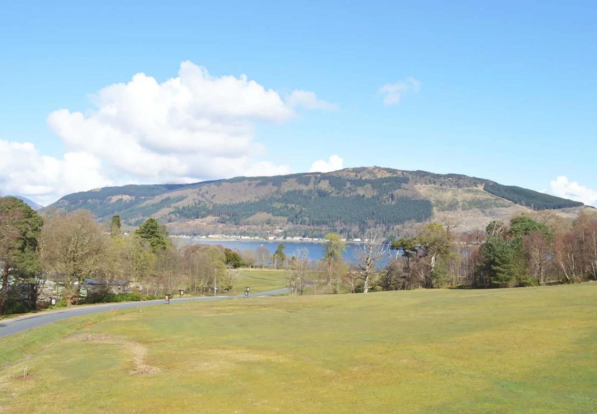 Hunters Quay Holiday Village Kilmun Exterior photo